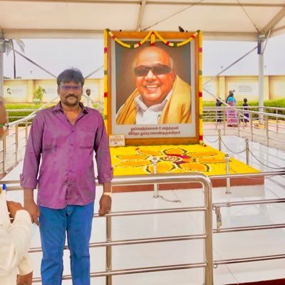 @KING_DMK1 18k followers பழைய ஐடி சங்கிகளால் முடக்கப்பட்டது.... .. பொழப்புக்காக இல்ல பொறந்ததுல இருந்தே திமுக காரன்.|Dravidian Stock @dmk_twitz Backup I’d