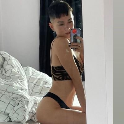 zadeslilmouse's profile picture. books • chaos • f1 • 20   ¤   cr: the architect & archenemies