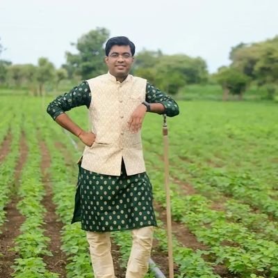 कृषी पत्रकार. अनुवादक. आशय लेखक. शेतकरी. उतरत्या क्रमाने.
Agriculture Journalist. Translator. Content Writer. Farmer. In that order.