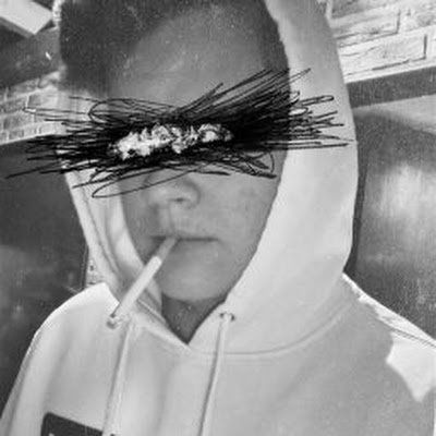 JanikGnn's profile picture. 🌈
-gamer
-420