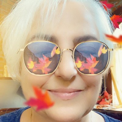 #istandwithukraine 🇺🇦 Reader. Writer. Gardener. Poet. #dogs ❤️ Scots/Irish proud. 🏴🇮🇪 #beatles ☮️❤️🇬🇧 #persist #resist #NOtowar #peaceandlove