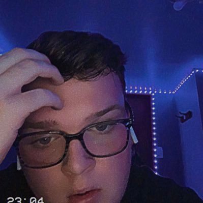 Dylanvaughn17's profile picture. 