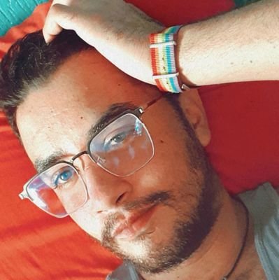 22       ~   Estudiante de Abogado        ~ 

🏳️‍🌈