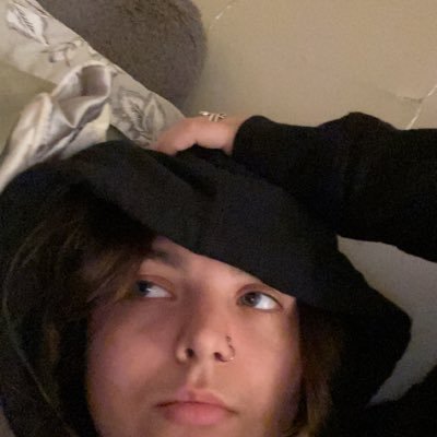 _kerashley's profile picture. • she/her/hers • @its__Sydney_ •