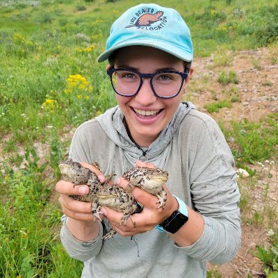 PhD student at WSU in Vancouver, WA. Interests include beavers, amphibians, climate adaptation, bat acoustics, and habitat restoration!