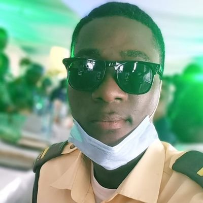I have a gift for communication😍
Mathematician
Artist👨🏿🎨
Writer✍️
Entrepreneur 👨🏾💼
Fitness and lifestyle 🏋️
I'm handsome 😊