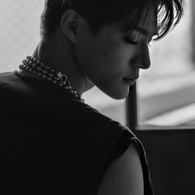 AlvrzJaesa's profile picture. i still fall for you everyday.