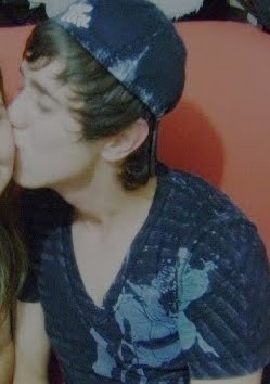 Quem se define se limita :D
