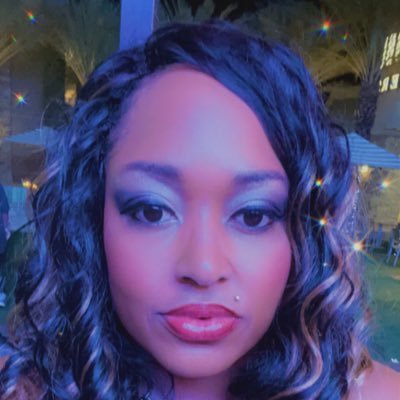 Loving G*d, Life and Family! Living my life to the extreme, doing what I can to survive! Mother/ BH Sister/White Sox/Chicago Bears/Chicago Blackhawks/IL 2 AZ 👀