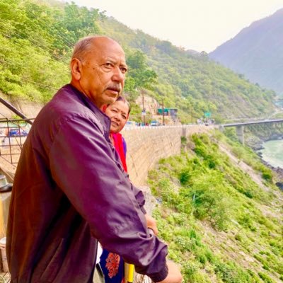 Y_a_s_h_001's profile picture. Content writer