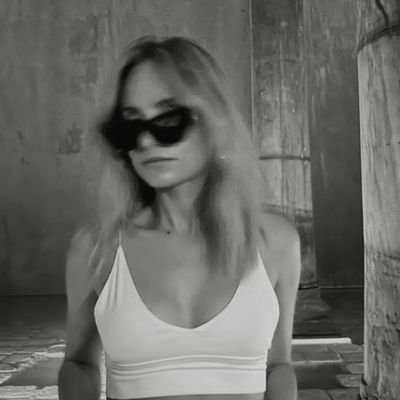 EceCemrem_'s profile picture. CS' 📌