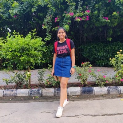 Tanyavats9's profile picture. UI/UX 💻 || content writer✍🏻 || coding enthusiast 👩🏻‍💻