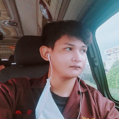 Manbla_12's profile picture.
