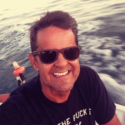 Carlospazettojr's profile picture. 😇😈