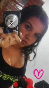 Aprendi que não posso exigir o amor d ninguém.Posso apenas dar boas razões para que gostem d mim...E ter paciência para que a vida faça o resto!!!