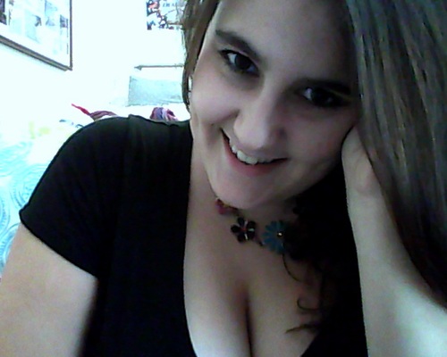 amberramey92's profile picture. i am random not perfect :)