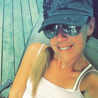 lueysmama's profile picture. CEO of Lexy & Izzy 🤍🤍 JRA♥️