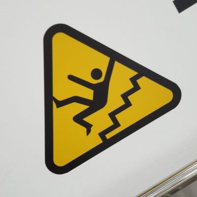 ondabii's profile picture. 음악과 게임을 비롯한 다양한 창작을 하는 온다비입니다.