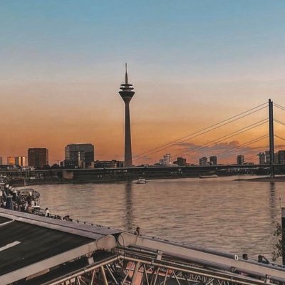 le_s265009_s's profile picture. MBA - L’ignorant affirme, le savant doute, le sage réfléchit