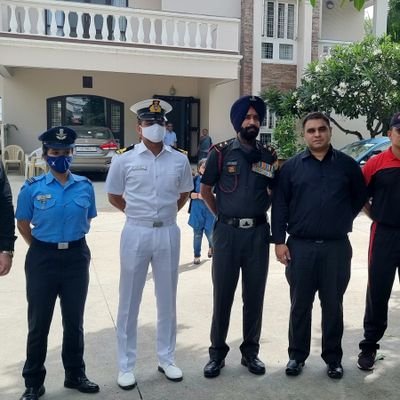 guy_eminen's profile picture. Hi