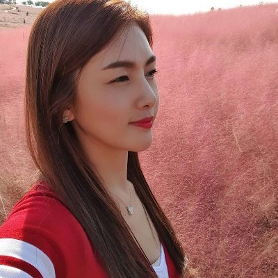 doreen539's profile picture. Rookie entrepreneur, CEO, political historian, love loser.. #Politicalneutrals | #Datong World | #entrepreneur | #DemocracyFreedomhumanrights