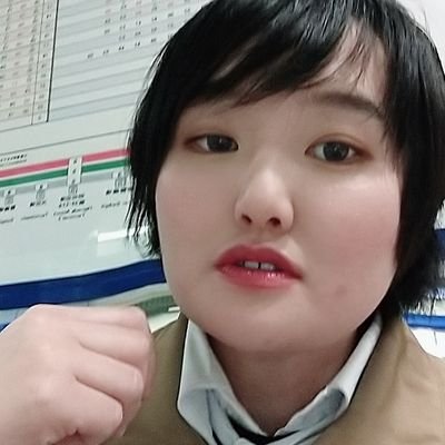 3zQ0G9rbgc8rQ5z's profile picture. ビーズ、ラインストーンデコレーション、スイーツデコ、レジンなどの作品を作ることを趣味にしています。
作品の販売はしていませんが、是非ともじっくりと見て下さると幸いです。
とにかくハンドメイドが好きな方は、
積極的にご覧下さい！！！！！
あとこれからは、ちょっとした日常生活もお伝えします！