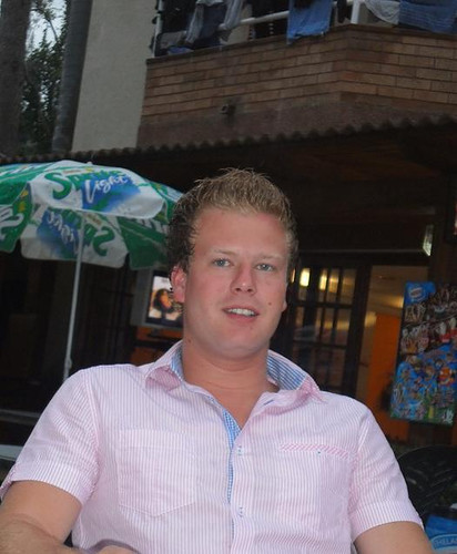 HedzerW's profile picture. Een dag niet gefeest is een dag niet geleefd ! :)