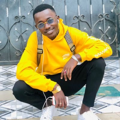 Étudiant 👨🏽🎓/Musulman 🕋/Talibé Mame Borom Darou Chicory🏁♥️/ Club Barça🇪🇸♥️/BE YOUR OWN KANA ✨🇸🇳