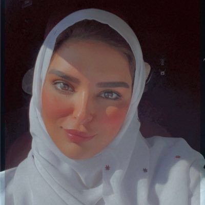 ~ القُربّ مَن الله رَاحَة ؛ تُغنِينَا عَن كُلّ شَيء..'. #خريجة #جامعة الملك فيصل #بكالوريوس ادارة اعمال #عن بعد 💜💛-