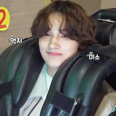 t3xflow's profile picture. he/sim