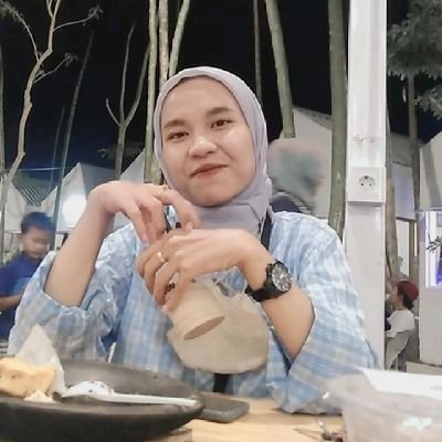 izahwali07's profile picture. 12-10-2000