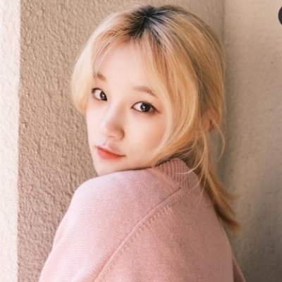 lunadive's profile picture. #MOONGIRLS: flip that! she/her
✧ multistan, mainly orbit + deukae lover. for enha: @takenvenom
＊*•̩̩͙✩•̩̩͙*˚  ＊*•̩̩͙✩•̩̩͙*˚