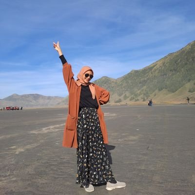 riawdy's profile picture. 