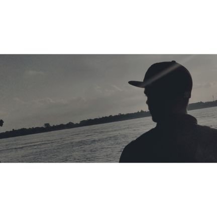 iamshivam724's profile picture. 🫡😎