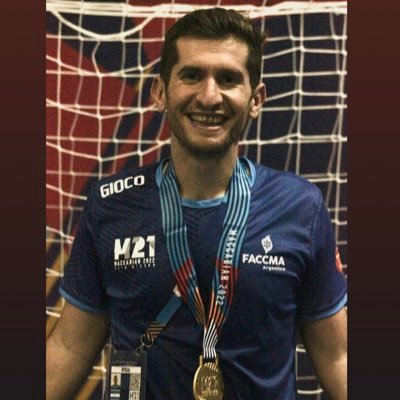 krynskidemian's profile picture. Director Fútbol Queens 👸 ⚽️| Entrenador de Futbol Sala 🤵🏻‍♂️| Profesor Superior Educación Física 👨‍🎨 | Psicólogo Social 👨🏻‍🏫