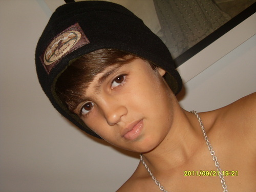 ☺Se a vida n fosse facil a gente n nascia chorando☺