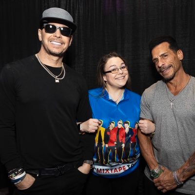Just a bowler 🎳 who loves her Boybands! 🤖❤️ and Lance Bass!