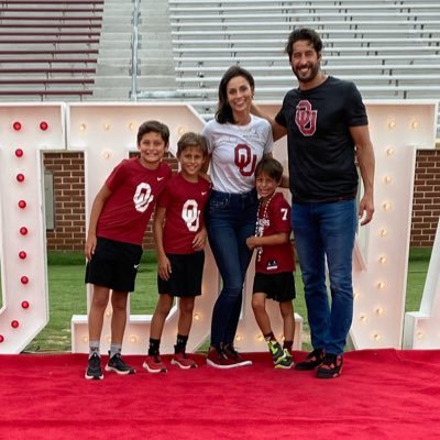 Wifey to JP, Mother to my ♥️♥️♥️. Oklahoma Football #OUDNA #BOOMER             “God does not call the qualified, He qualifies the called!”