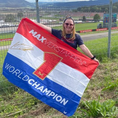 formulacaeli's profile picture. RBR | Max • Lando • Checo • Charles • Daniel • Seb | idk I love everyone | she/her, 26, bi 🏳️‍🌈