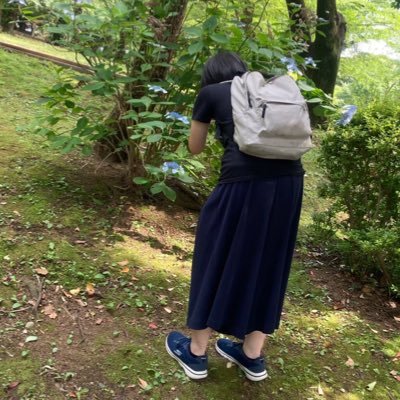jippozeze's profile picture. パワポが入ったパソコンをもっています。学芸大E表教卒