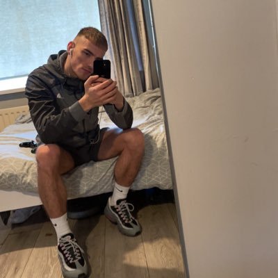 brandxnfoster's profile picture. 