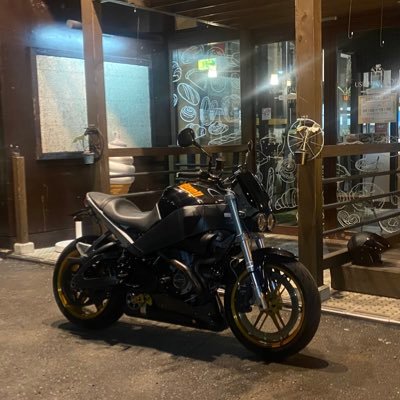 茨城にて自動車修理業営んでいます。整備士22年目。ランクル専門店になりつつあるけど本当はバイク屋さんやりたい整備士