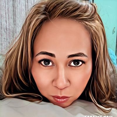 itsjamellize's profile picture. Continously reminding myself, that, I am completely enough.