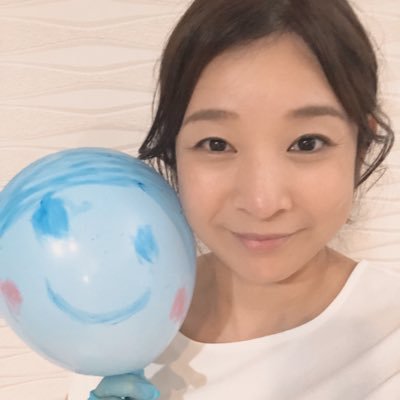 テレビ金沢に入社して17年。埼玉から石川に嫁ぎ、今は2人の娘と愛犬と美味しいごはんから元気をもらっています🥰🍚🍫🐶 テレ金ちゃんMC・これってスゴくないですか！リポーター／新金沢小景・ぶんぶんセブンナレーション🎤