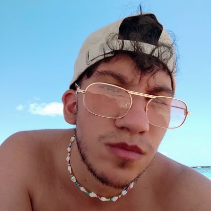 SimoneCal10's profile picture. Architecture student @PoliTOnews  - 

@Juventusfc fan ⚪⚫