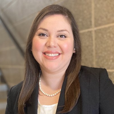 First-generation Mexican-American. First-generation college graduate. UT Arlington and TexWes alum. Texas teacher and cookie connoisseur.