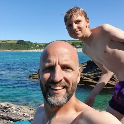 father to 2 boys, BSc social work, cycling, running 1:38 HM 5k20.52, HIIT kettlebells, SUP, curry, thai food, dark chocolate, cake and nice coffee