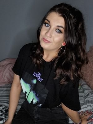 howleyyyy's profile picture. Because in your heart you know, that the juice is worth the squeeze💕
she/her