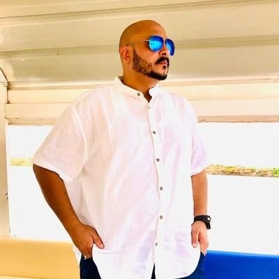 ( فَأَمَّا مَن أَعْطَى وَاتَّقَى ، وَصَدَّقَ بِالْحُسْنَى ، فَسَنُيَسِّرُهُ لِلْيُسْرَى )