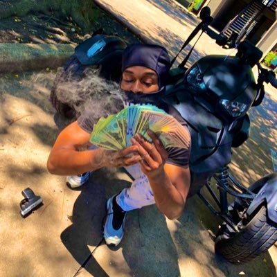 BabyZayOsamaa's profile picture. IG :only1lilzay_ 🦅🫅🏽| Real niggas come first 1️⃣